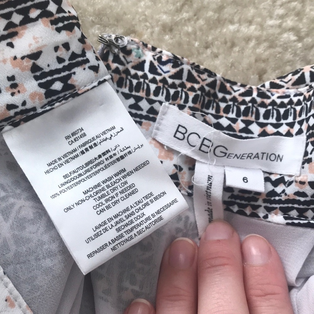 BCBGeneration Flowy Shorts - Picture 5 of 5